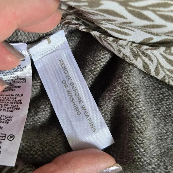 LOFT merino wool blend sage dusty green layered sweater Sz M - Picture 4 of 8